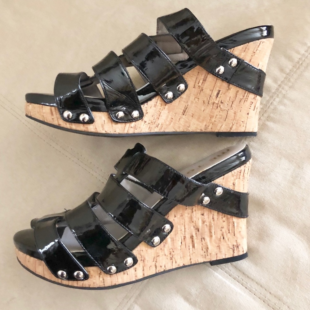 ME TOO wedge heels